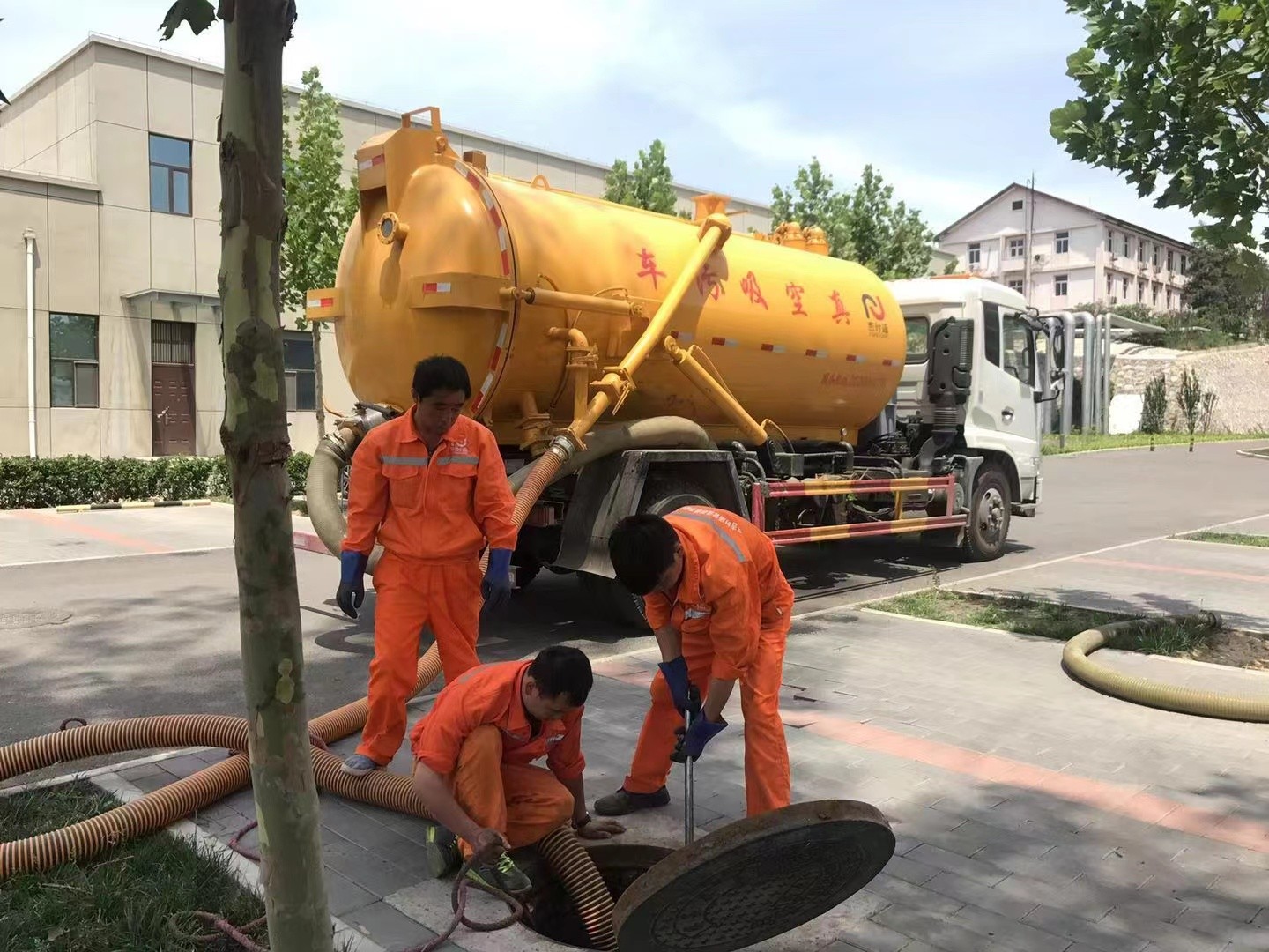 长葛化粪池清理与5-8吨吸粪车施工效率分析